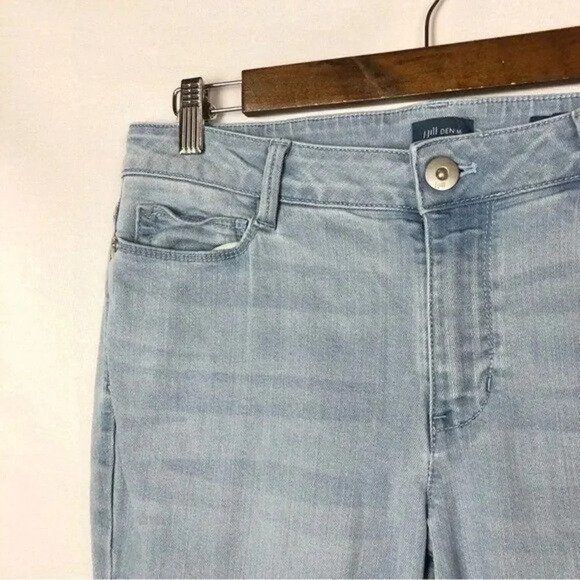 J. Jill Authentic Fit Light Blue Wash Cropped Jeans 8 - Picture 5 of 6